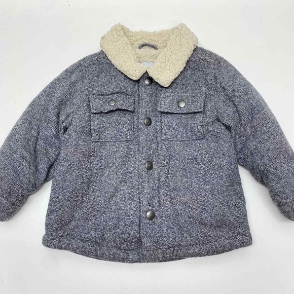 Reserved  Old Navy Sherpa  Jacket Size 4t - Picture 1 of 2